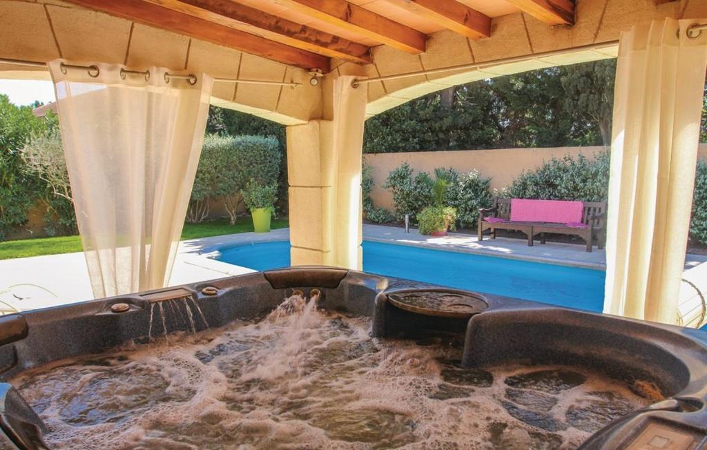 Villa Flamenca - Piscine Chauffee Châteaurenard Exteriör bild